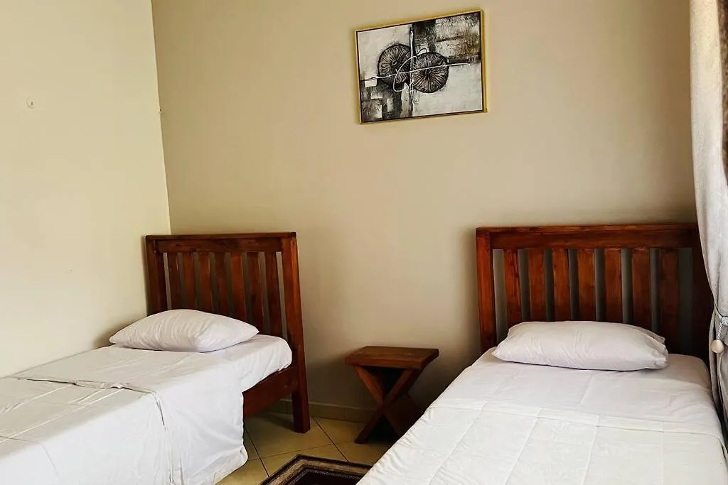 Relaxing 2-Bedroom Apartment With Parking Space. Kampala 0*,  Uganda